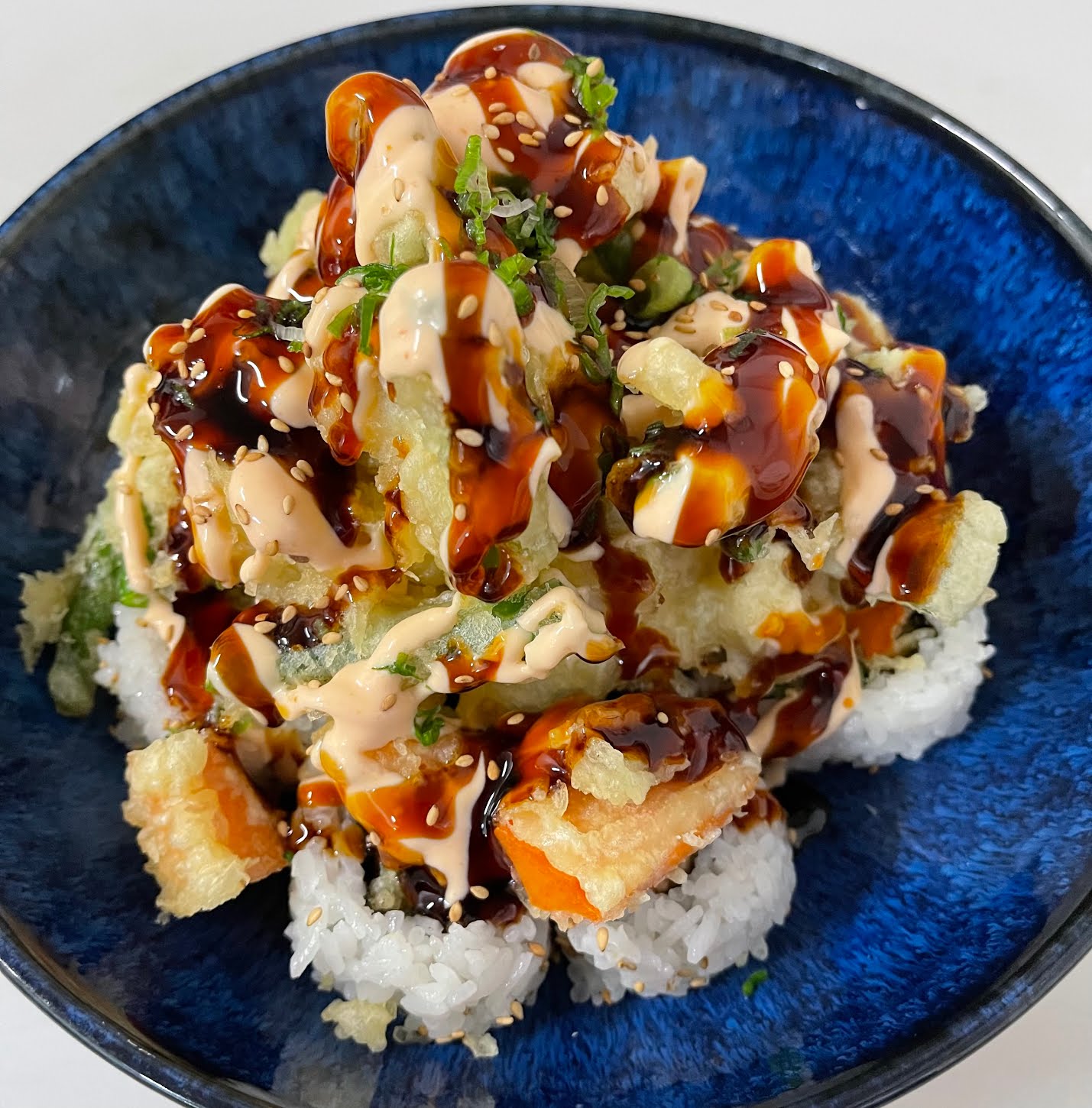 Blue Bird Haus by null