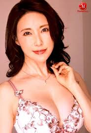 madonna av 熟女|藤かんな 生写真 マドンナ AV女優 アダルト 人妻・熟女 （2023/11/14作品）専属美女、イイ女のスーツ『美』―。 の商品詳細 |  JDirectItems Auction | One Map by FROM JAPAN