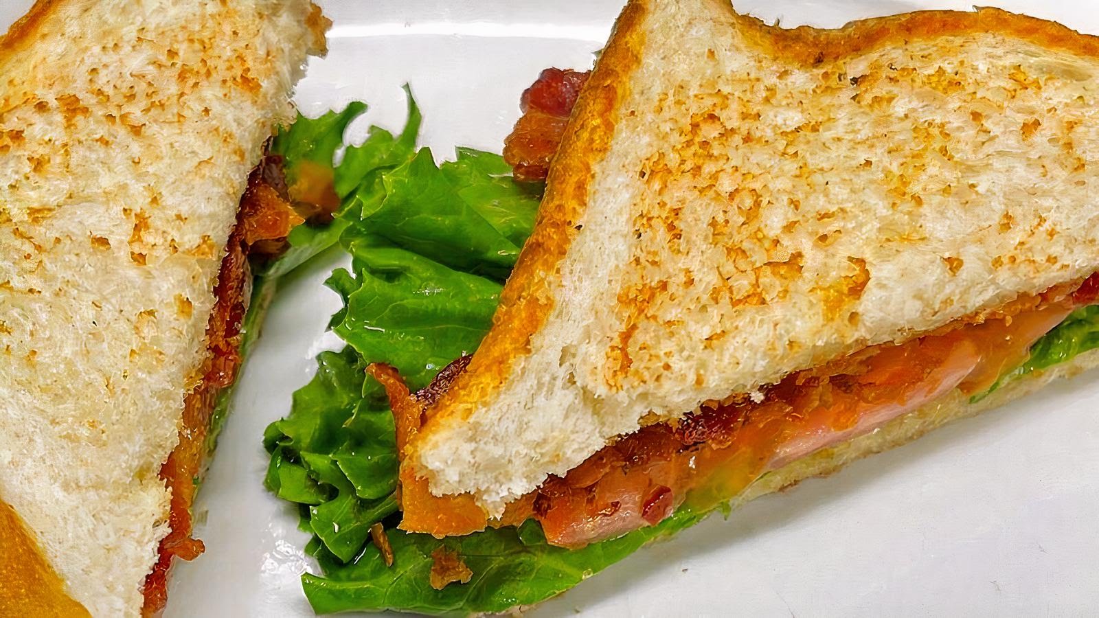 Harden’s Hamburgers & More by null