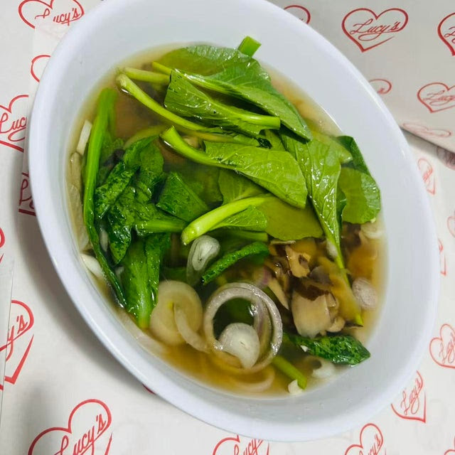 Lucy's Vietnamese by null