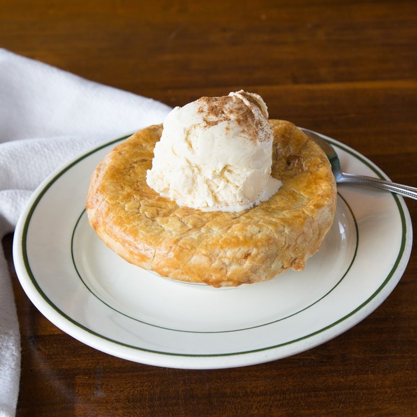 Harry's Country Club by null