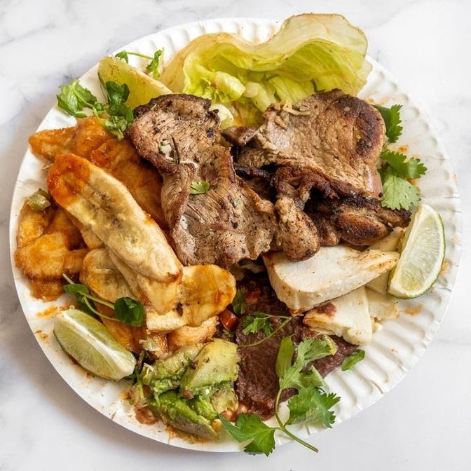 Catrachita Yucateca by null