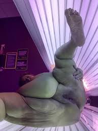 Huge tits tanning bed jpg x Tanning bed