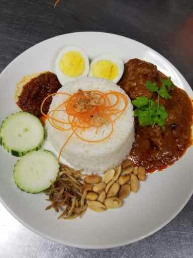 Golden Triangle by null