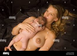  mother nude daughter|