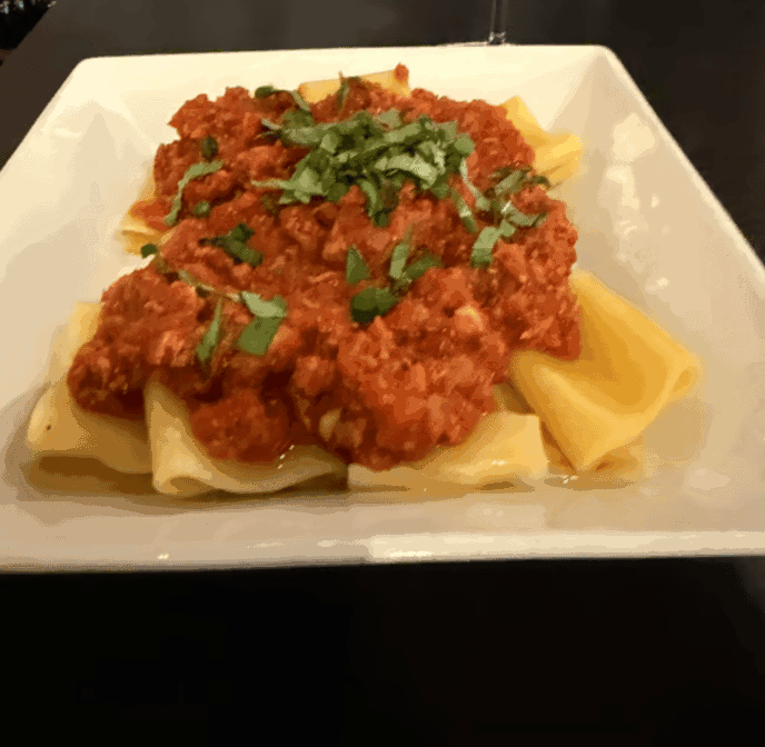 Salute Market by null