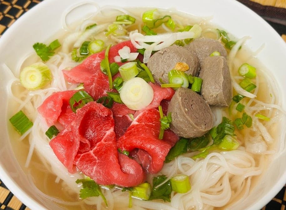 Kevin & Chris’s Noodle House by null