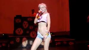 Egndhgaaaa nlsdkqoknsl irwj jpg x Yolandi visser sexy