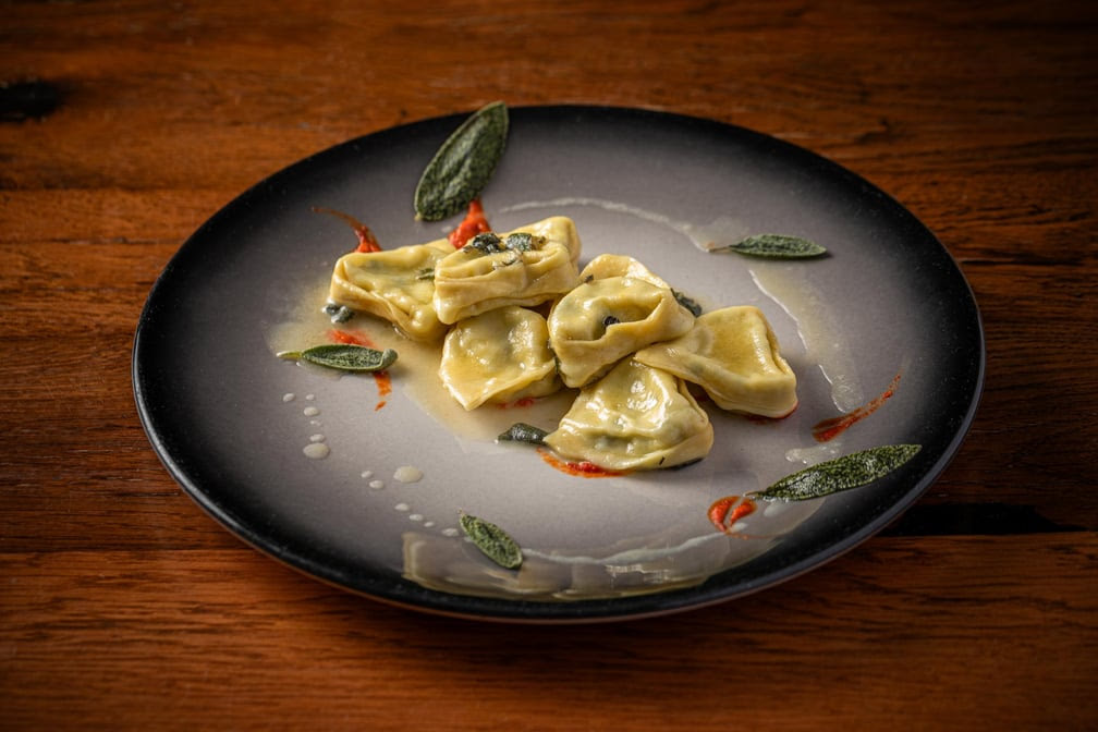 Stefani’s Bottega Italiana by null