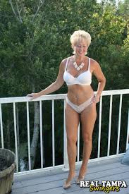 Realtampaswingers model jpg x Tampa sluts