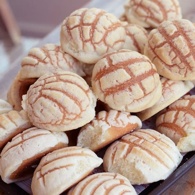 La Monarca Bakery & Cafe by null