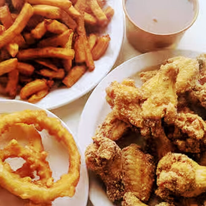 Ches's Famous Fish & Chips by null