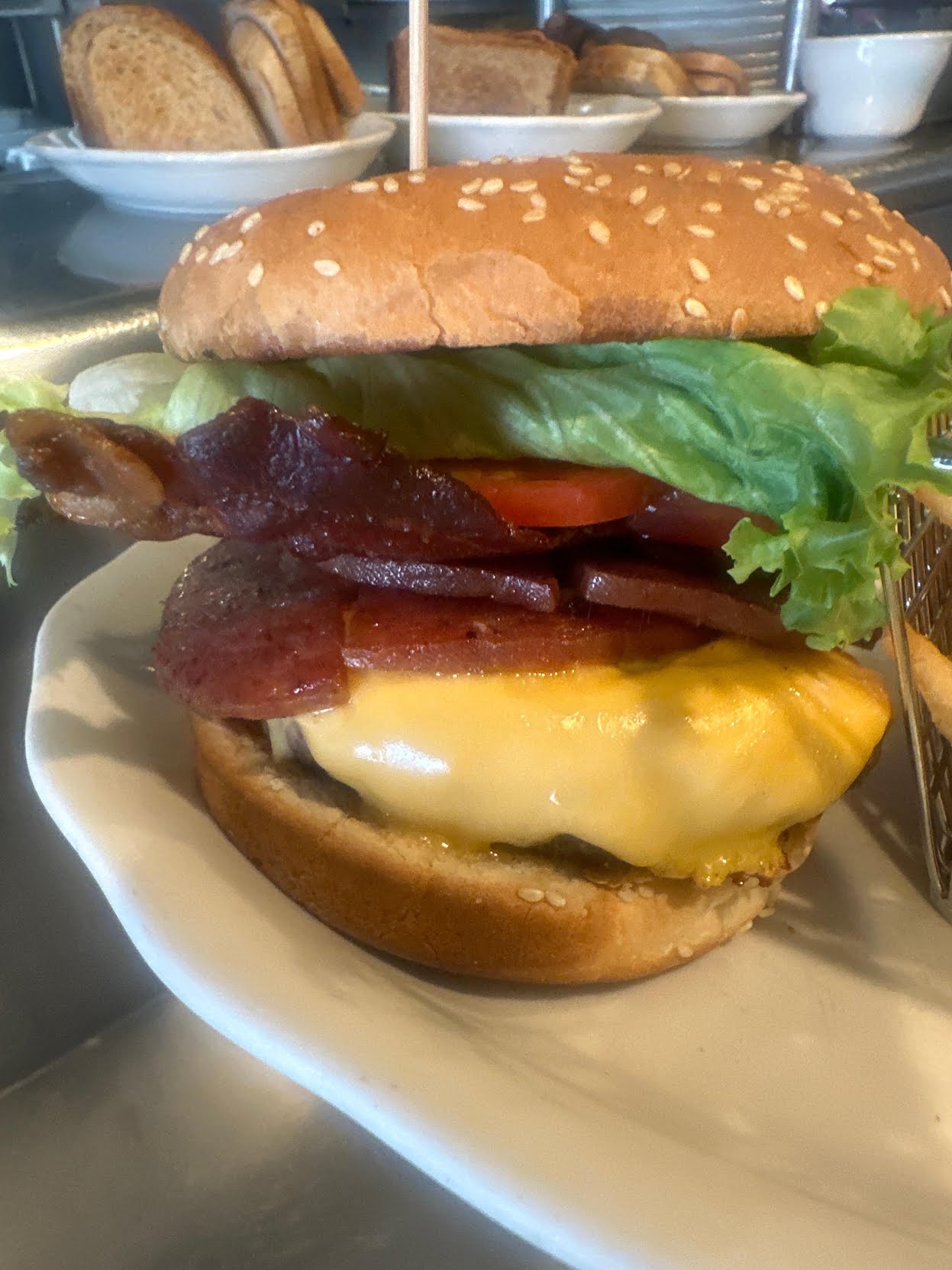 Four Seasons Diner by null