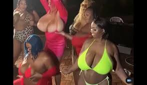 Hitomi tanaka candy bikini prime curves jpg x Huge tits bikini