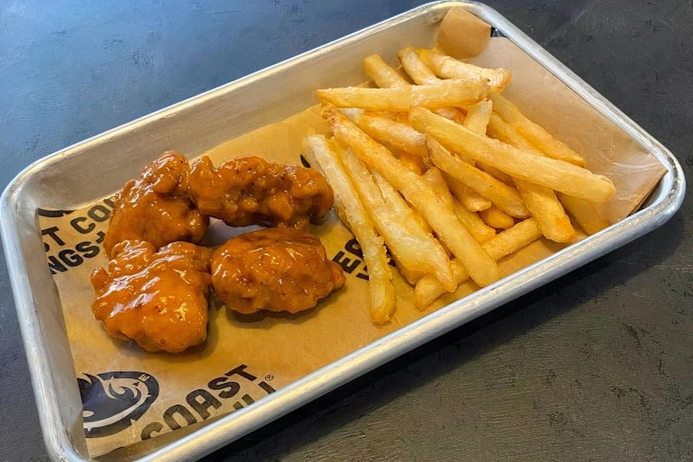 East Coast Wings + Grill by null