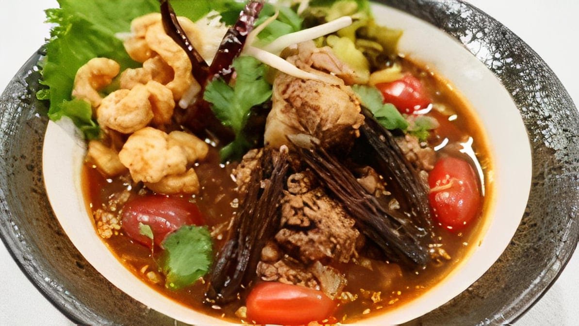 Lan Larb Chiang Mai, Soho by null