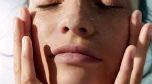 skinny mature spreading|𝑹𝒆𝒏𝒆𝒆 𝑪𝒍𝒆𝒓𝒎𝒐𝒏𝒕 ~ 𝐋𝐚𝐧𝐝𝐬𝐜𝐚𝐩𝐞 𝐃𝐞𝐬𝐢𝐠𝐧𝐞𝐫 |  🌷Spring up close and personal Happy Mid April Garden friends! The spring  windowboxes and containers are complete and the weather is... | Instagram