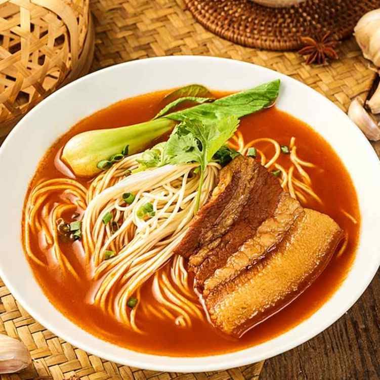 Old Tree Daiwan Bee by null