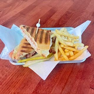 Cork and Barrel on the Greens by null