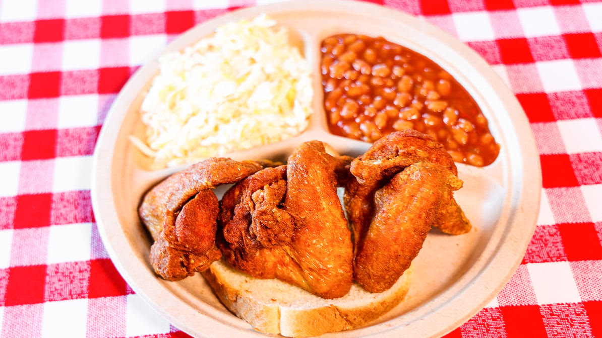 Gus’s World Famous Fried Chicken by null
