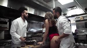 En la cocina de este restaurante pasan cosas muy cerdas jpg x En la cocina