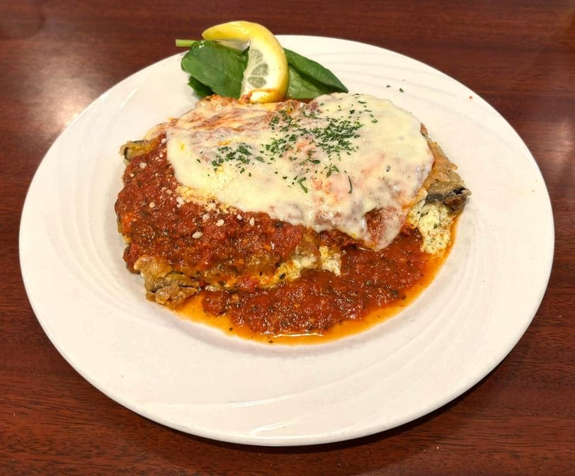 AL'an Ruben's Bar & Grill by null