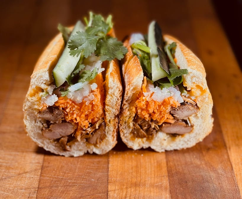 Xe May Sandwich Shop by null