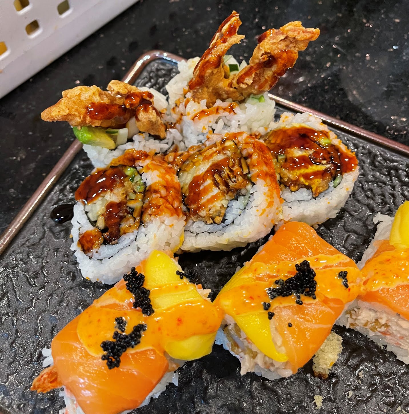 Mizu Sushi Bar & Asian Fusion by null