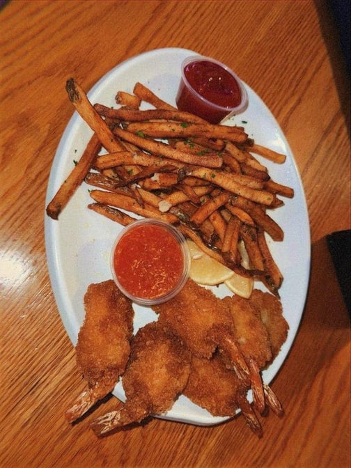 Giovani's - Restaurant and Sports Bar by null