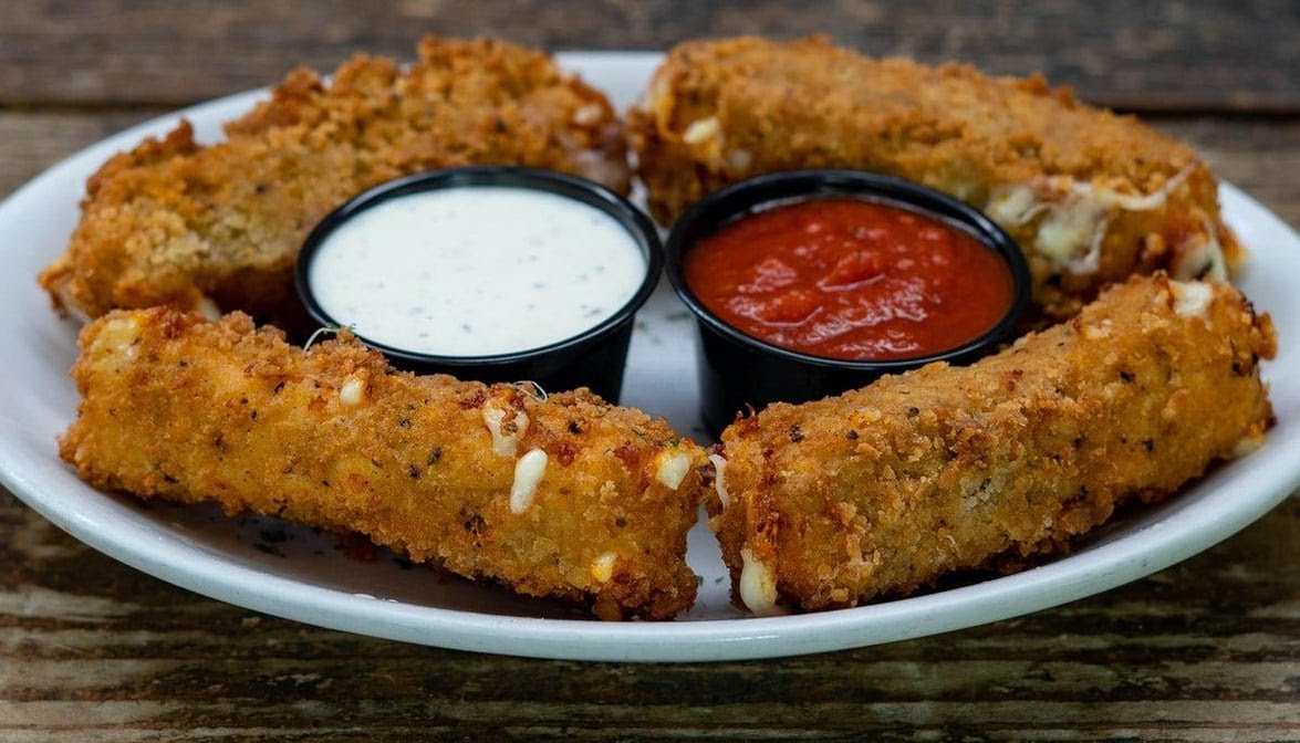 Pluckers Wing Bar by null