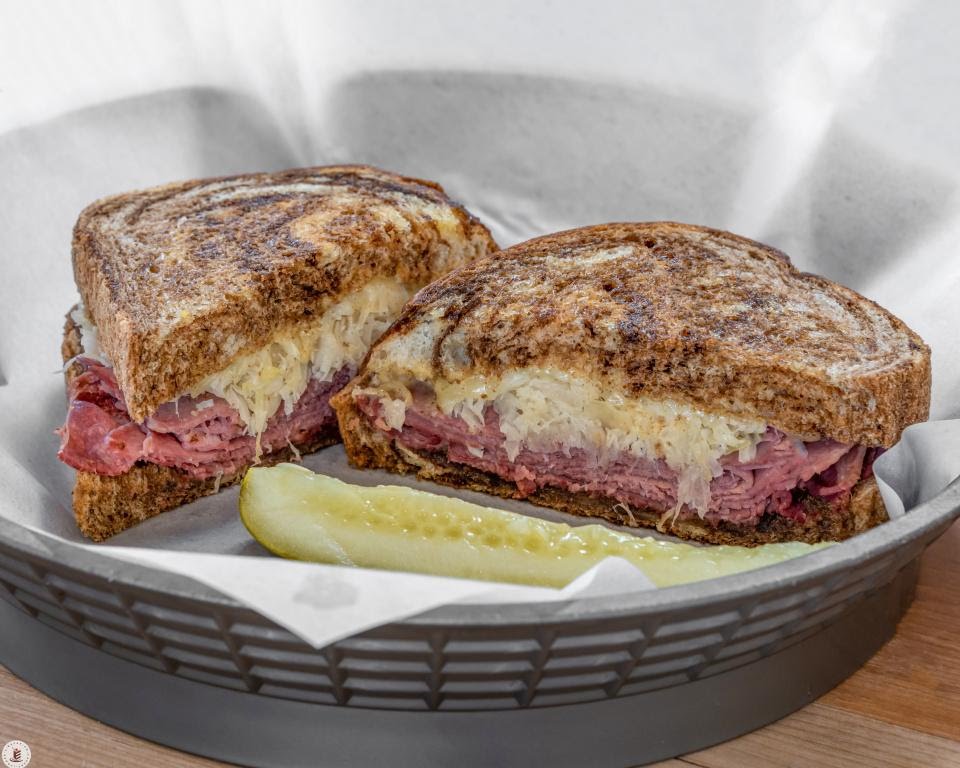 Ludger's Bavarian Cakery by null