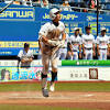 専大松戸、木更津総合を破りV 十三回にサヨナラ満塁弾