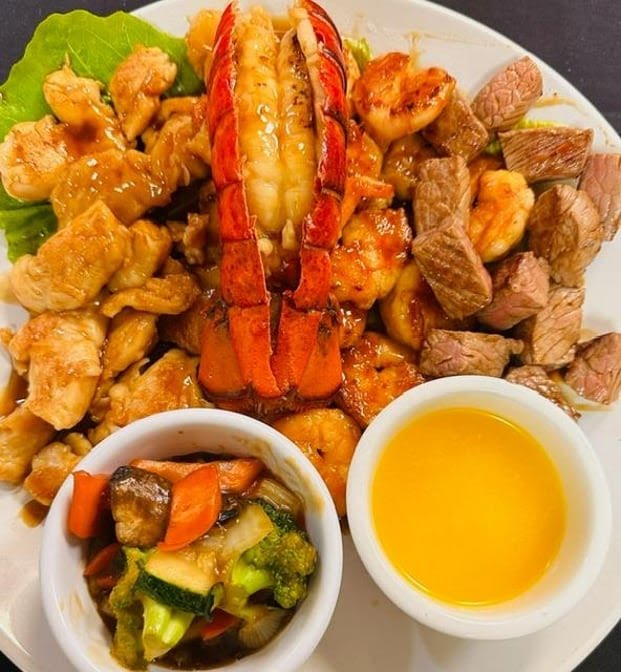 Woochi Japanese Fusion & Bar by null