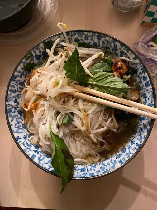 Yummy Phở by null