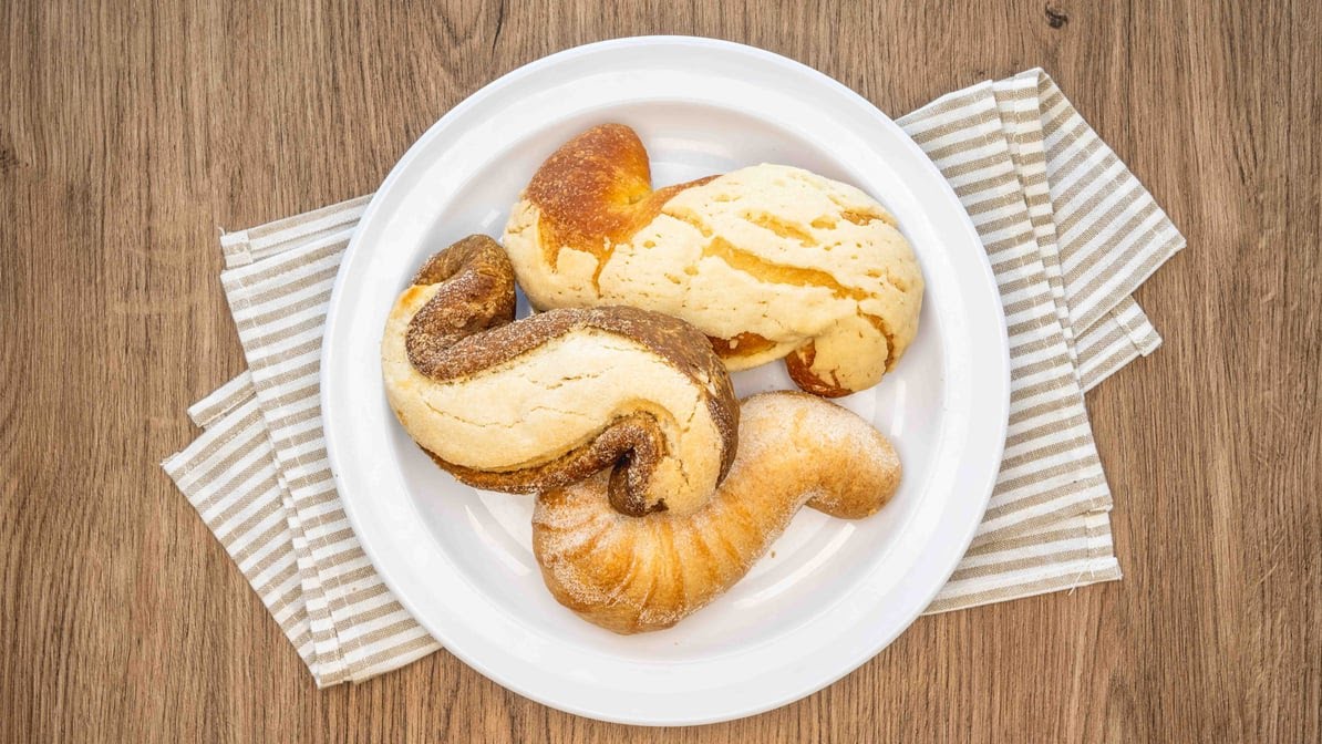 Mariana's Panaderia & Bakery by null