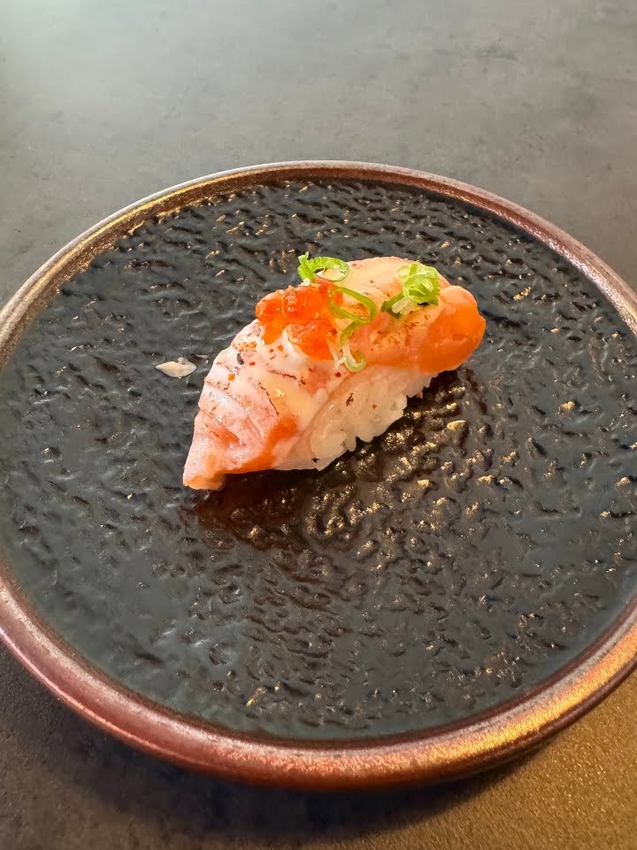 Ryo Sushi by null