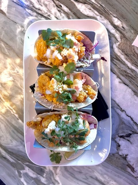 5216 Table & Tap by null