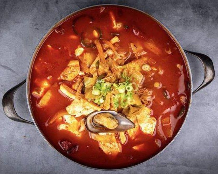 Soosanghan Pocha 수상한포차 by null