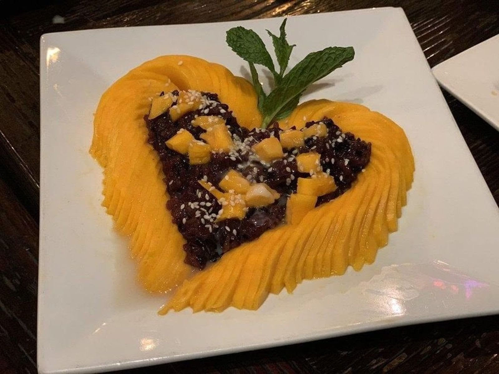 Watdongmoonlek Noodle by null