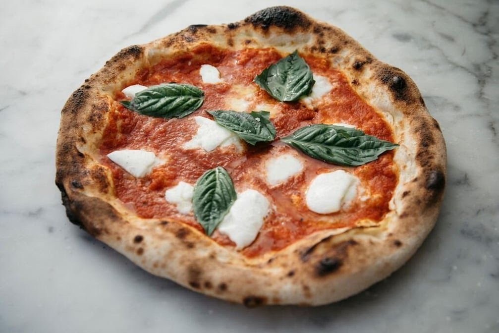 Heirloom Vin & Pizza by null