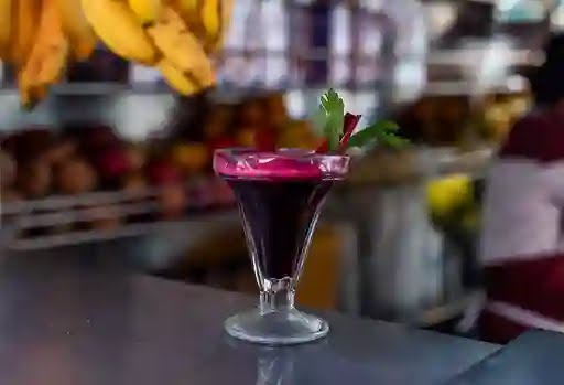 Juguería Caro by null