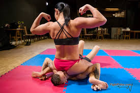 Sportive babe tia lifting weight at the home gym jpg x Tia lifting weight at