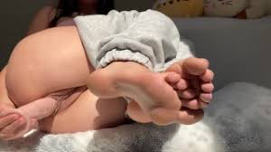 Free feet solo porn jpg x Feet solo