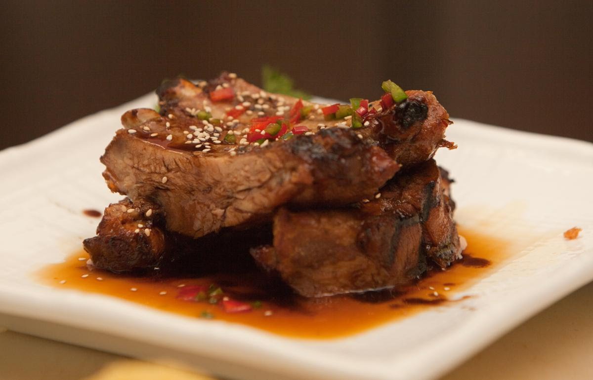 Tona Sushi Bar and Grill by null