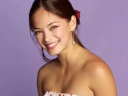 Who was your crush in smallville for me they were laura igo yyd jpg x Kristin kreuk