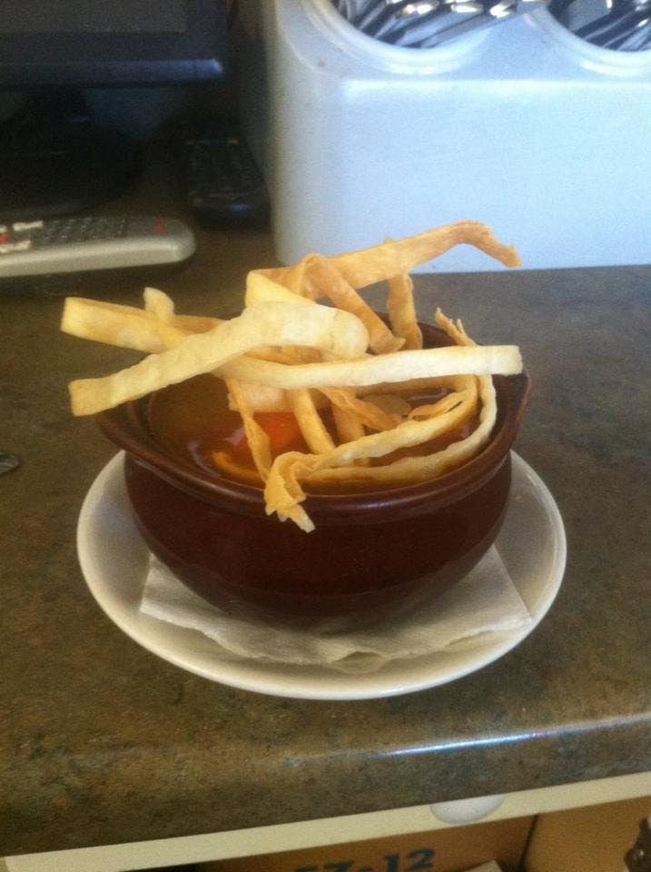 Dino's Pizza by null