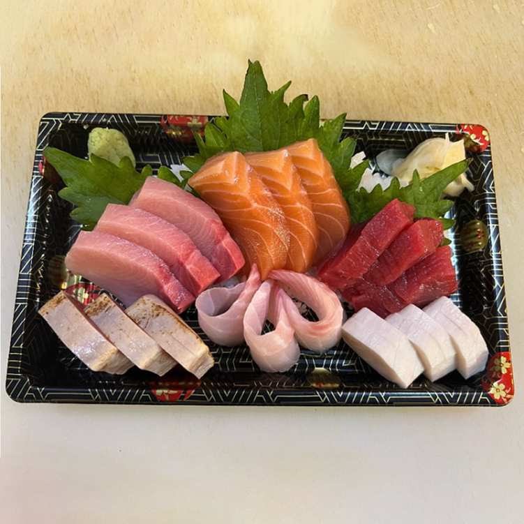 Maya Sushi by null