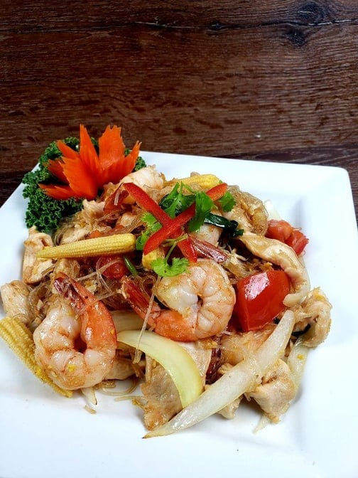 Urban Thai & Sushi by null