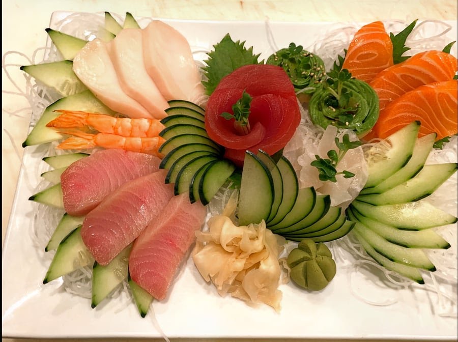 Tiparos Thai Cuisine & Sushi Bar by null