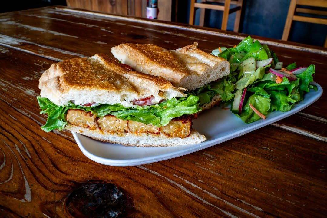 Independent Bar & Kitchen by null